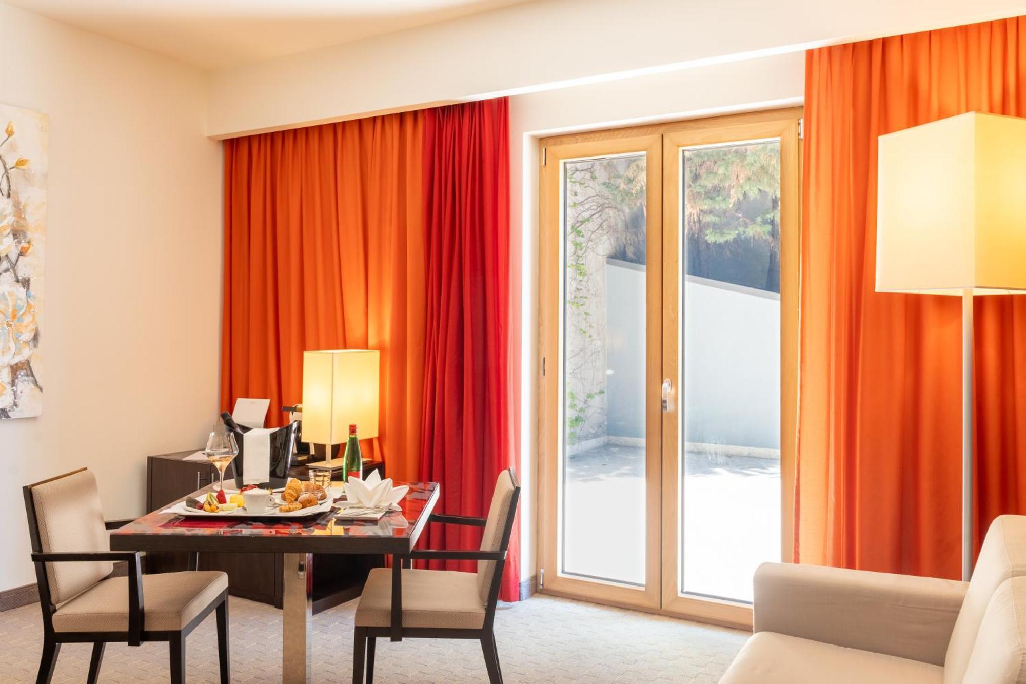 Ariha Hotel Козенца Экстерьер фото