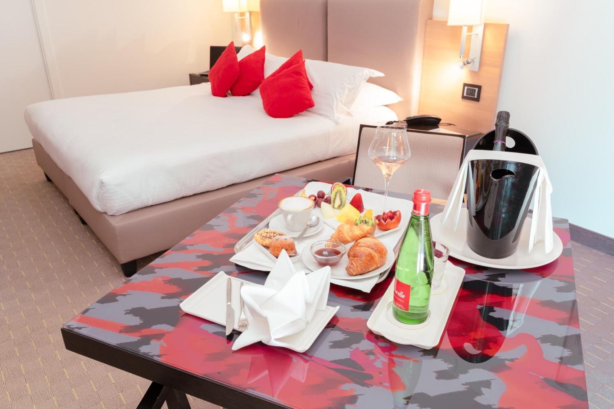 Ariha Hotel Козенца Экстерьер фото